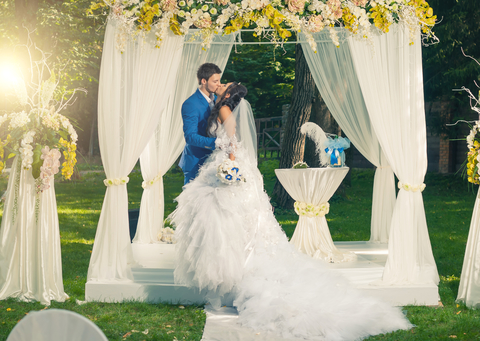 Want a Fabulous Wedding? Consider Eloping