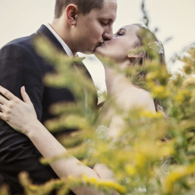 Cheap Elopement Packages for Couples on a Budget